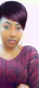 Duab profile ntawm Pretty