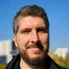 Tom პროფილის სურათი