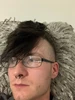 Lewis profil fotoğrafı