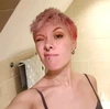 Duab profile ntawm Clare