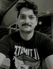 Sawirka profile-ka solitary writer