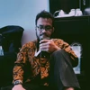 Profile picture of B
