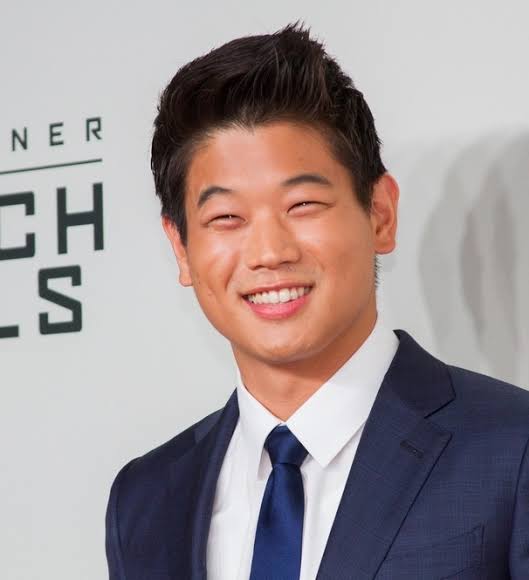 Ki Hong Lee (키 홍 리)님의 프로필 사진