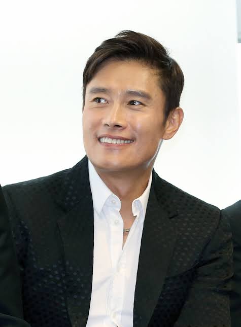 Lee Byung-hun (이병헌)님의 프로필 사진