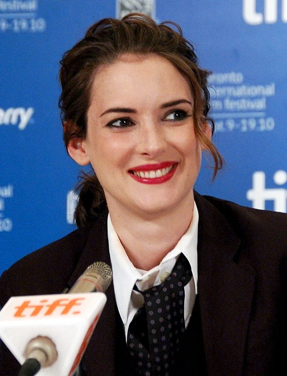 Poza de profil a Winona Ryder