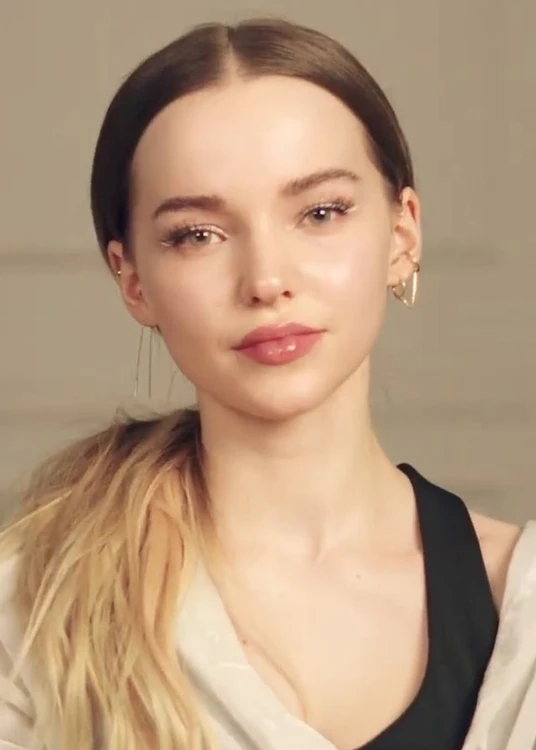 Profile picture of Dove Cameron