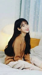 Lee Ji-eun (IU)