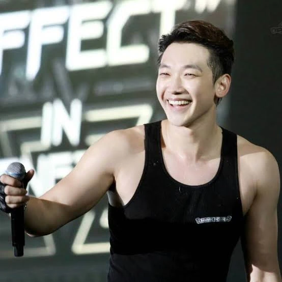 Jung Ji-hoon (Rain MBLAQ) को प्रोफाइल फोटो
