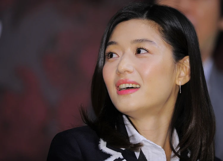 Jun Ji-hyun جي پروفائيل تصوير