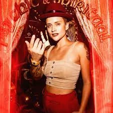 Chelsea Hart ( chelseahartisme )