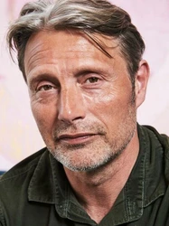 Mads Mikkelsen