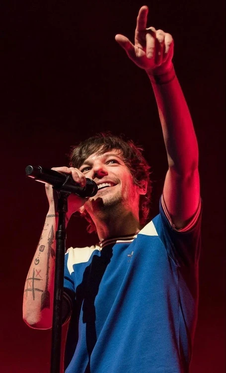 Профилна слика на Louis Tomlinson