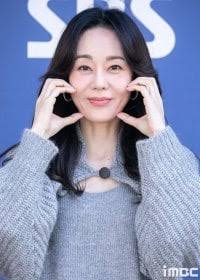 Profile picture of Yunjin Kim