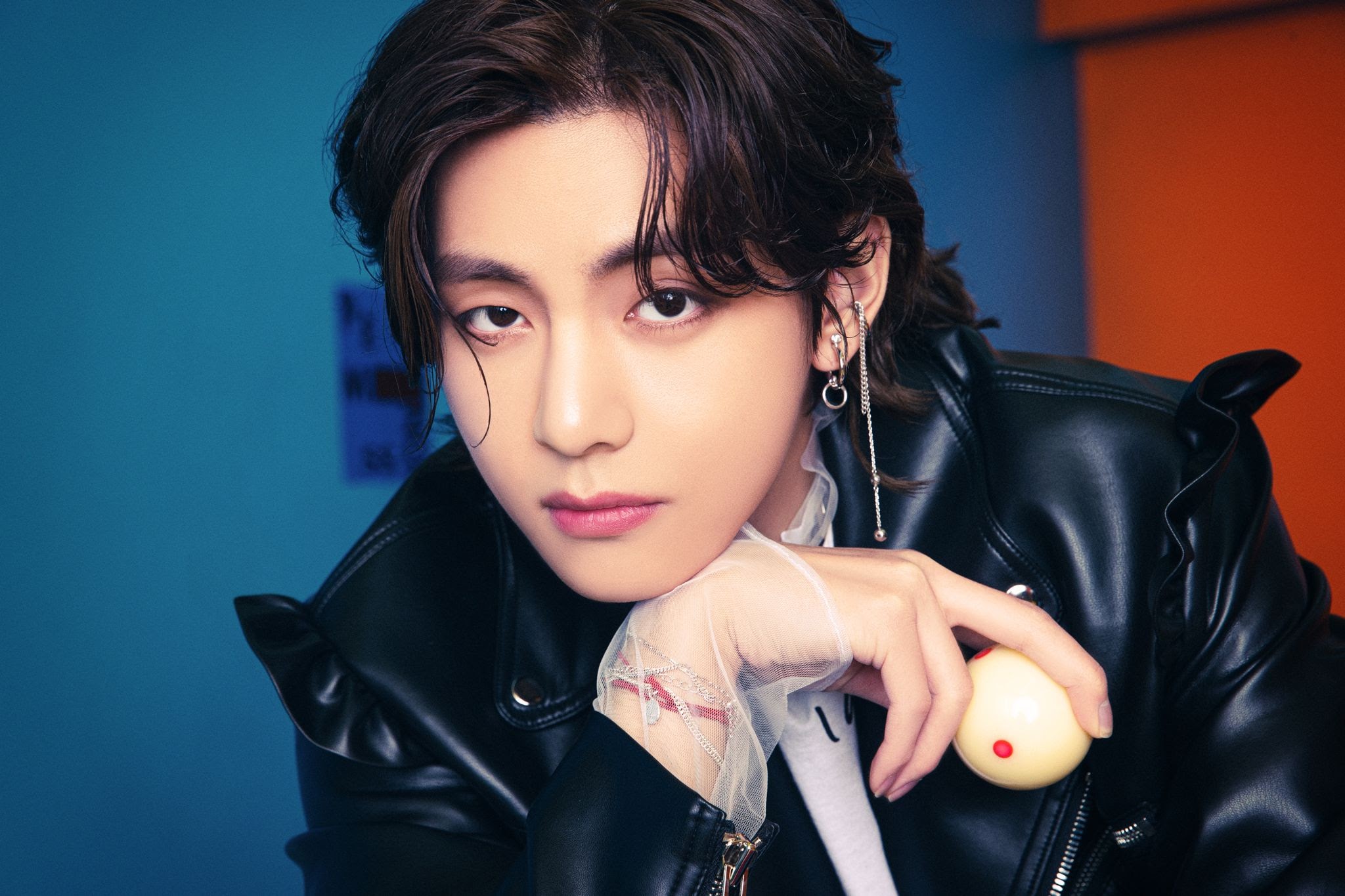 Kim Tae-hyung (V BTS) (金泰亨) 的個人照片