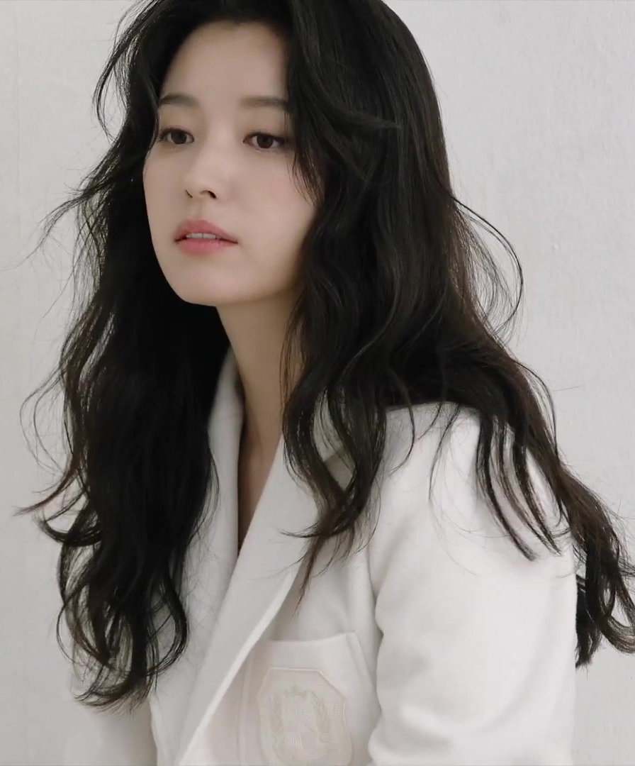 Han Hyo-joo ৰ প্ৰ'ফাইল ফটো