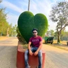 Duab profile ntawm Satya