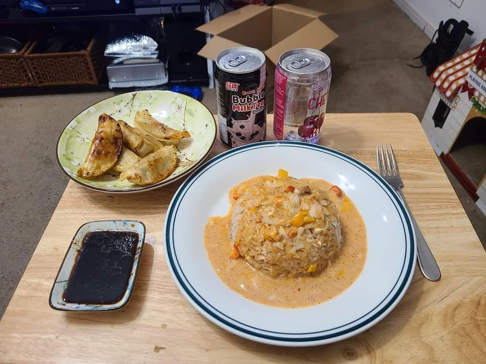 Who'd like them a guy that can cook?