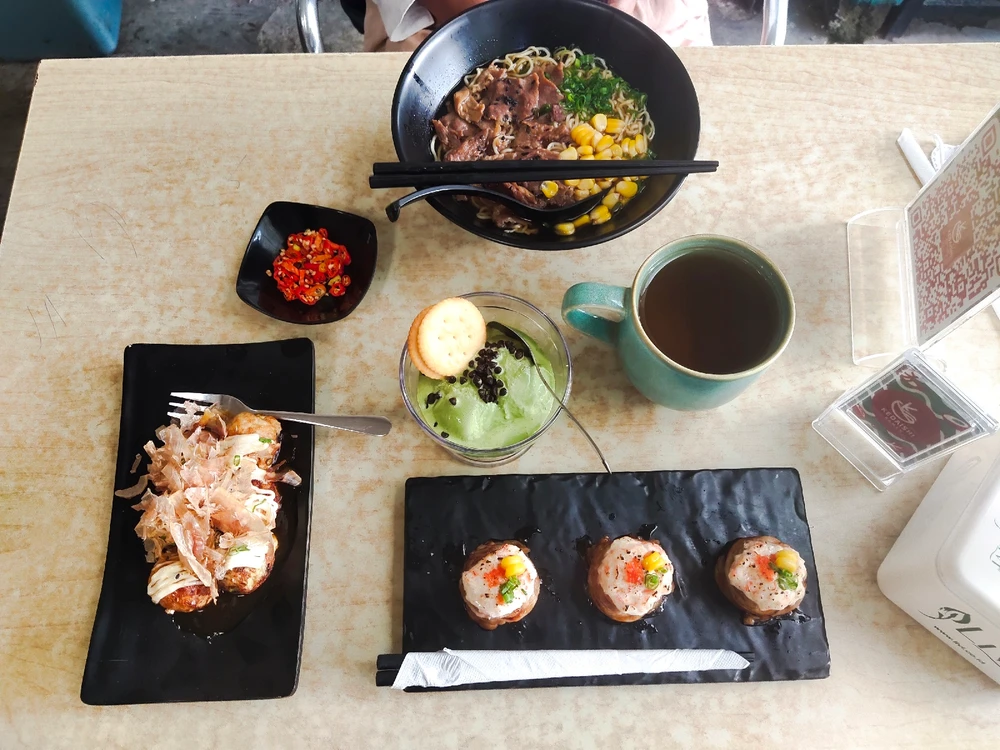 Gambar diunggah oleh Viona