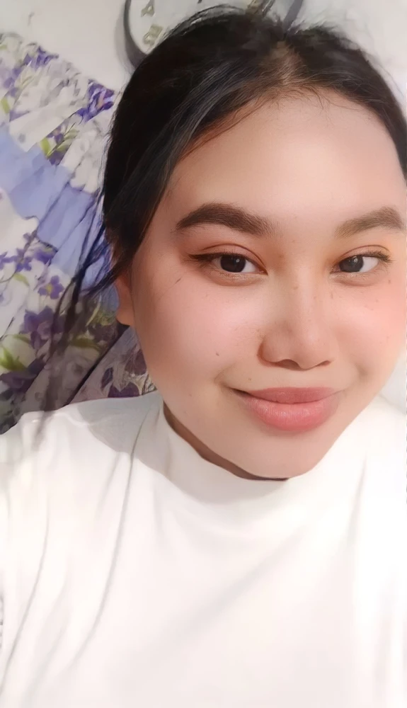 Gi-upload ni Eyna ang hulagway