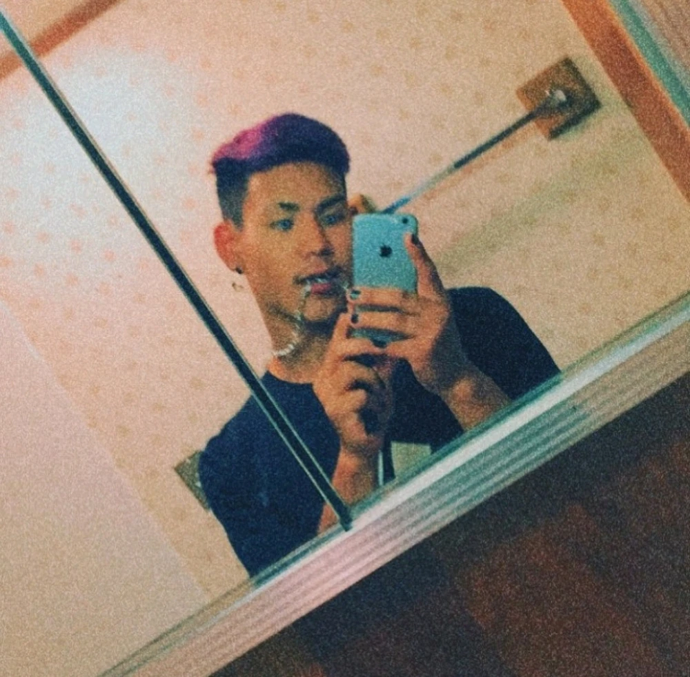 Gi-upload ni James ang hulagway