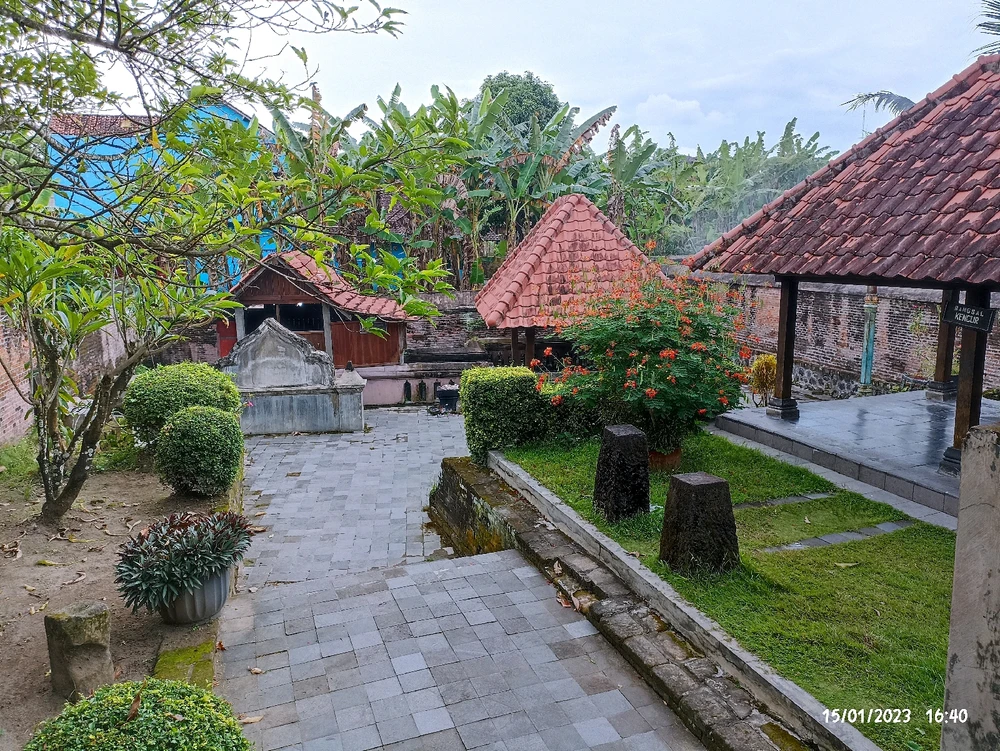 Gambar diunggah oleh Miss Unyil