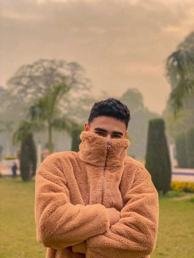 Gi-upload ni Raja Anees ang hulagway