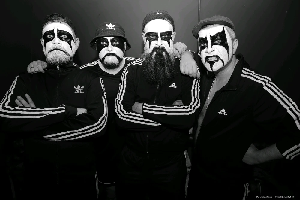 Фото загрузил Денис