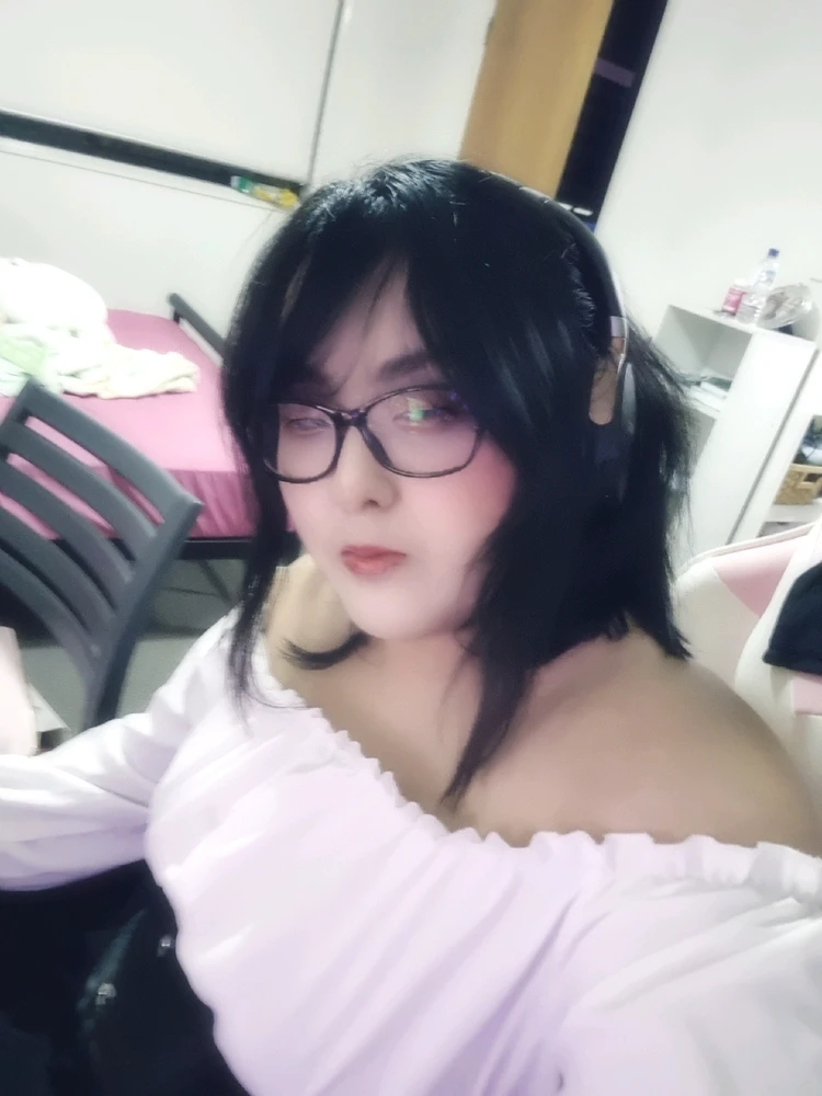 Image uploaded by Asta