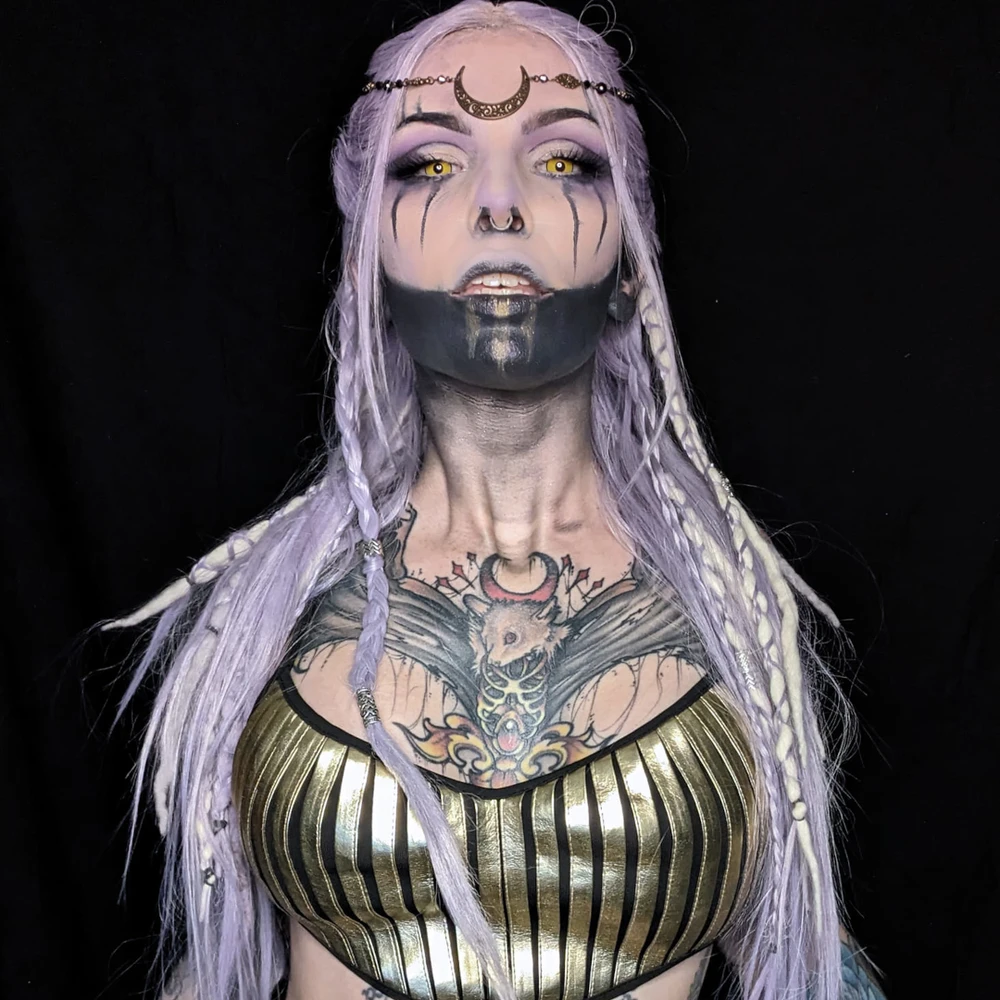 Image uploaded by Luna Serafina - Read Bio