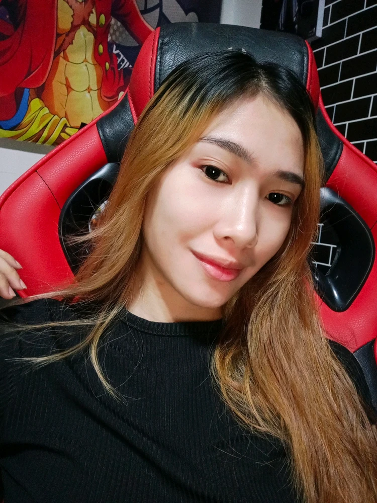Gi-upload ni Luna ang hulagway