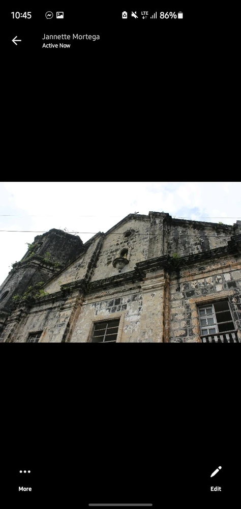 I-upload ni Mekil ang larawan