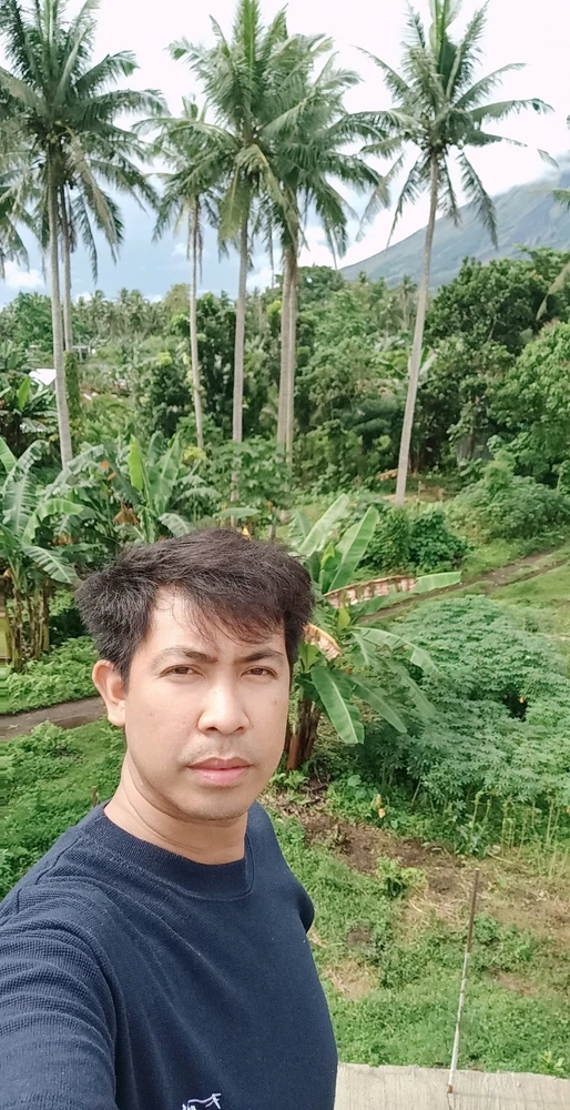 I-upload ni Mekil ang larawan
