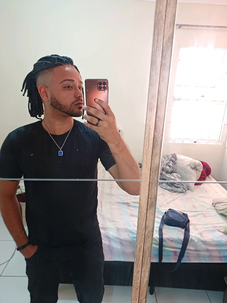 Image uploaded by Caique