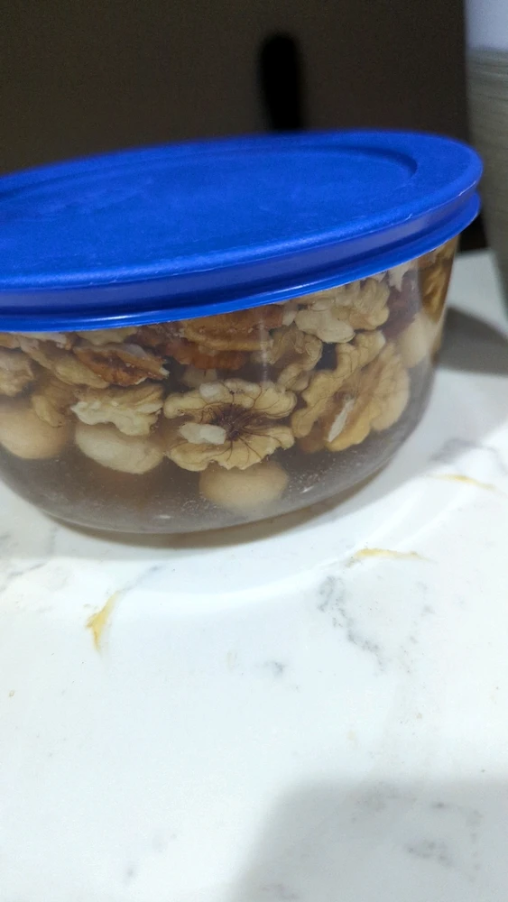 Soaking nuts