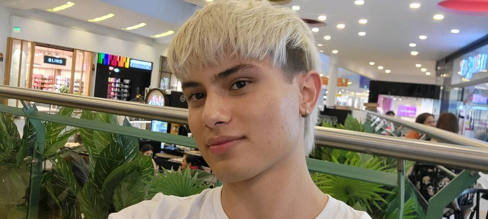 Gi-upload ni Ethan ang hulagway