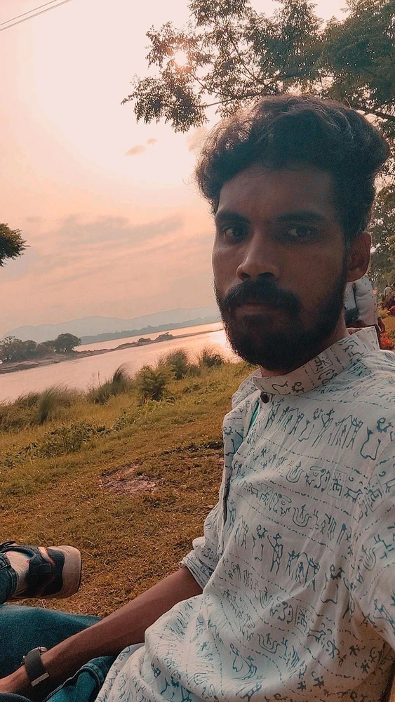 Gi-upload ni Sandeep Singh ang hulagway