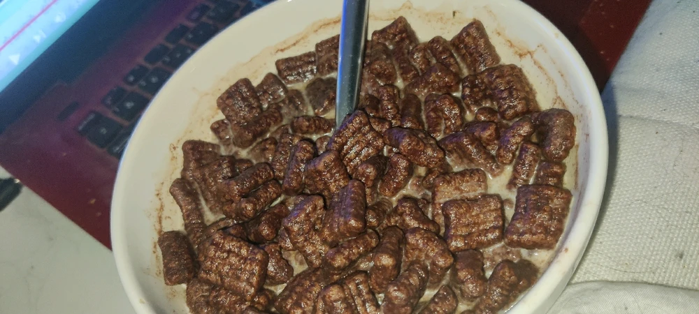 Le lait avant ou après les céréales ?

Perso après 😇