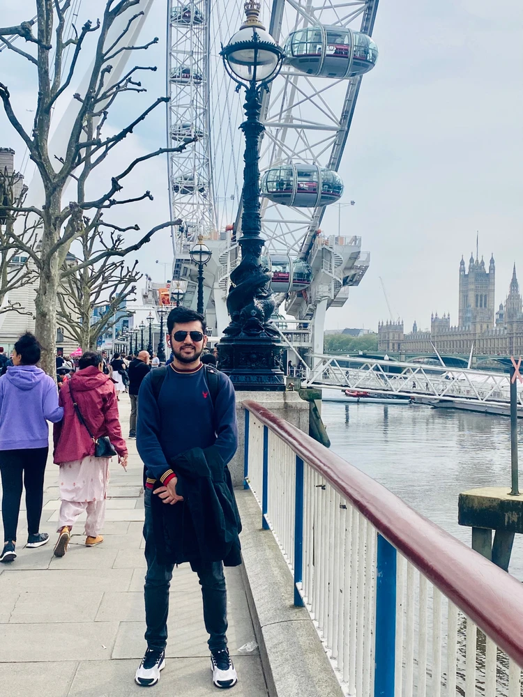 Gambar diunggah dening Mehmood Ul Hasnain