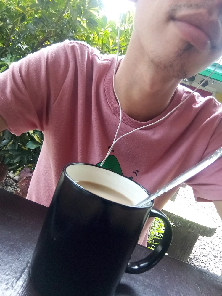 Duab xa los ntawm Zenn L. Ro