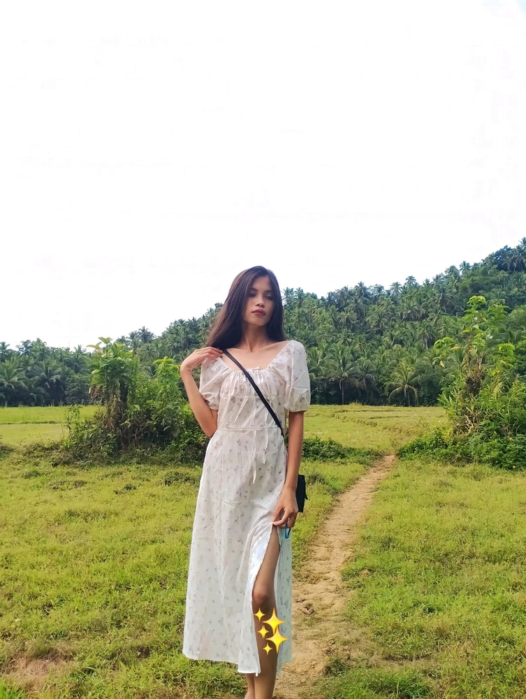 I-upload ni Elly ang larawan