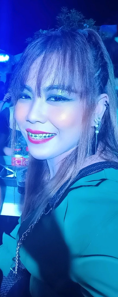 I-upload ni Jelai ang larawan