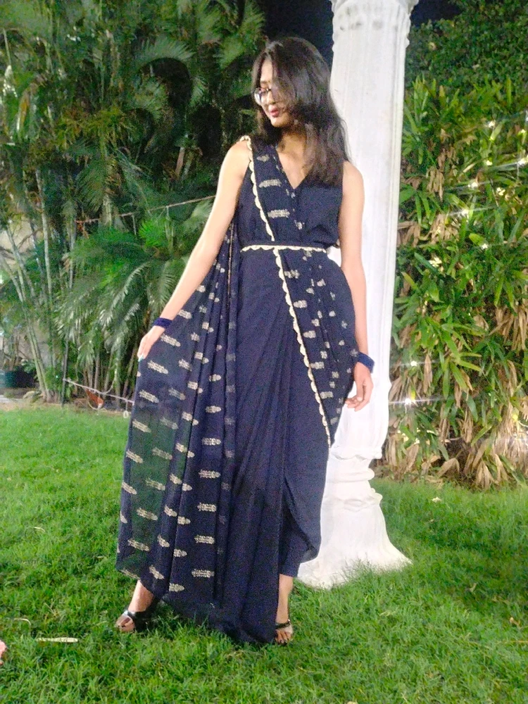 Neither western nor Indian; Indo-western