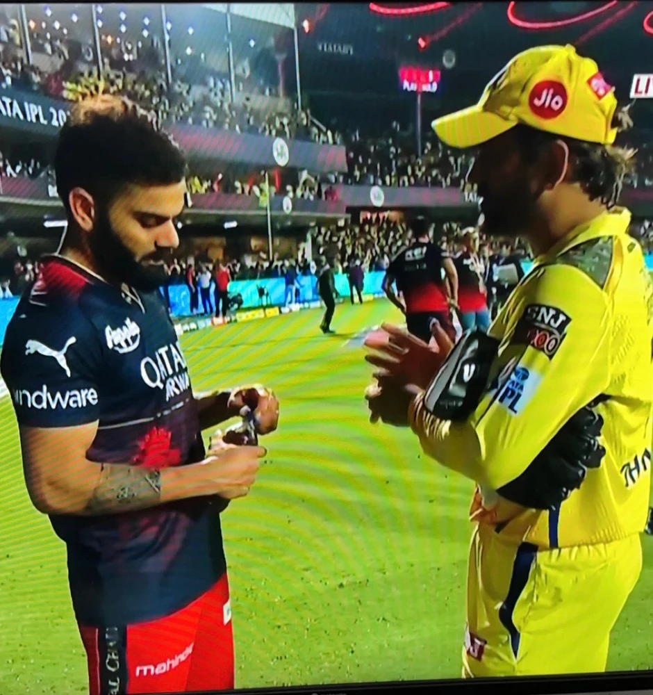 MS dhoni and Virat Kohli