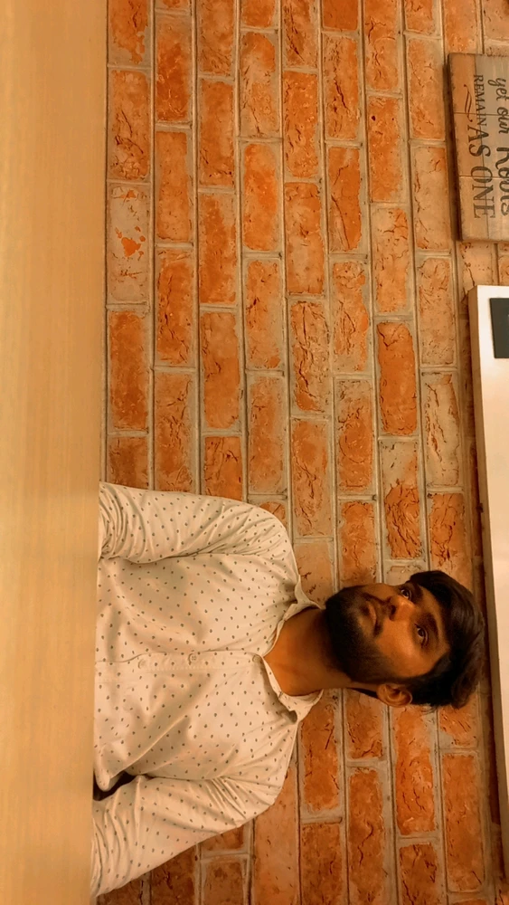 Vivek chauhan द्वारा अपलोड की गई तस्वीर