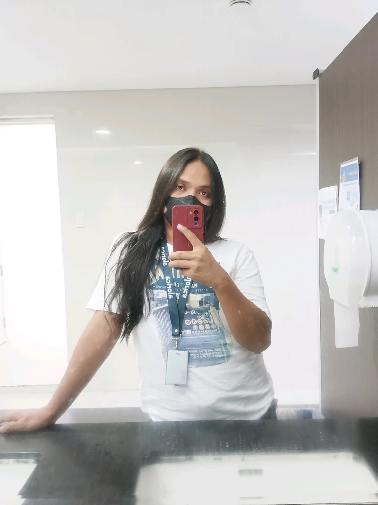 I-upload ni Sol ang larawan