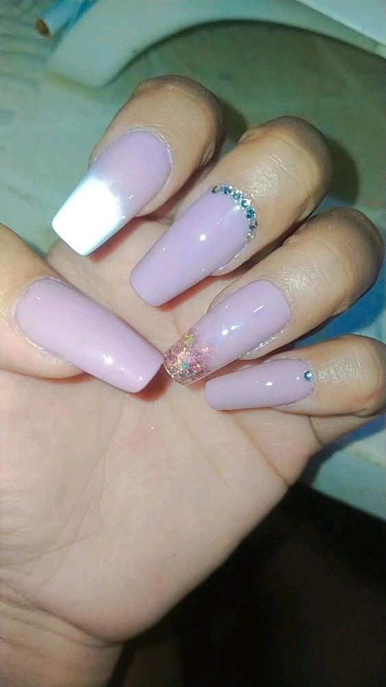 I-upload ni Anne ang larawan