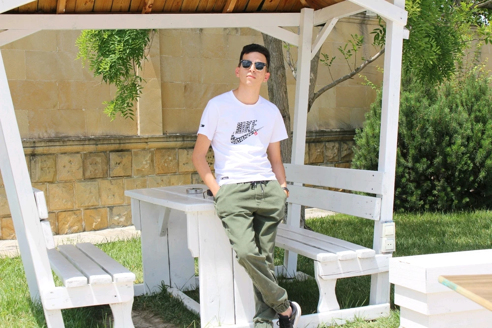 Nako tərəfindən yüklənən şəkil