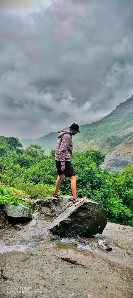 Gi-upload ni Shravan ang hulagway