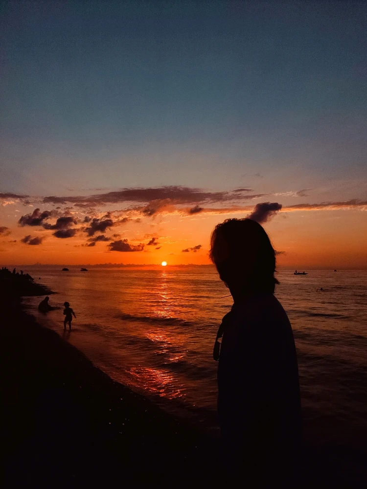 I-upload ni Jaivant ang larawan