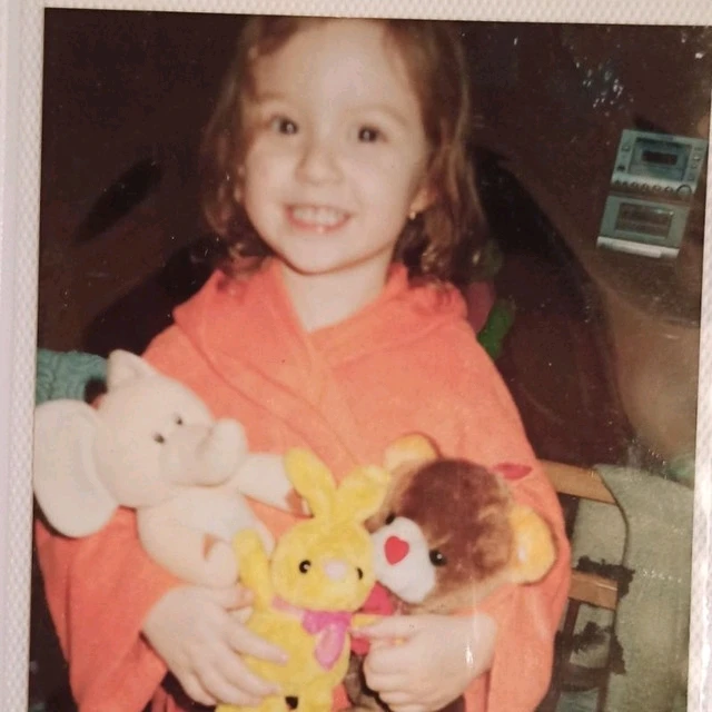 Image uploaded by a²n² (guess, so easy)